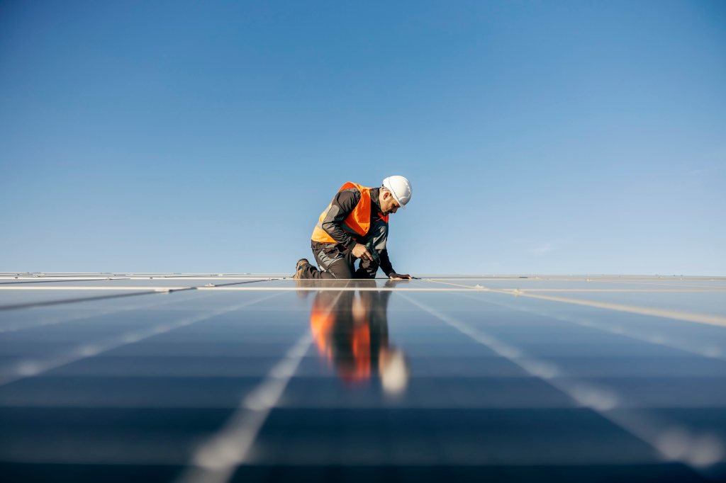Meta Boosts Renewable Energy Portfolio with Additional 200 MW of Solar Power